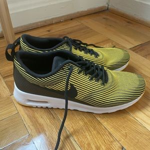 Women’s Nike Air Max Thea 'Black Varsity Maize' Black/Yellow - 7.5